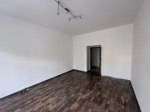 Prodej bytu 3+1, Jičín, Komenského náměstí, 86 m2