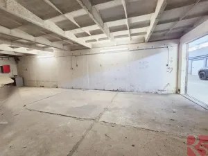 Pronájem garáže, Praha - Podolí, Bohuslava Martinů, 36 m2