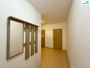 Pronájem bytu 2+kk, Praha - Řepy, Zrzavého, 56 m2