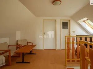 Prodej rodinného domu, Myslív, 286 m2