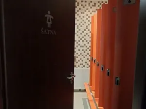 Pronájem komerční nemovitosti, Olomouc, Jeremenkova, 200 m2