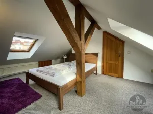 Pronájem bytu 4+kk, Praha - Vršovice, Kodaňská, 93 m2