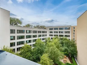 Pronájem bytu 1+kk, Praha - Karlín, Pobřežní, 28 m2