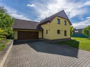 Prodej rodinného domu, Zlín - Mladcová, Kapradinová, 186 m2