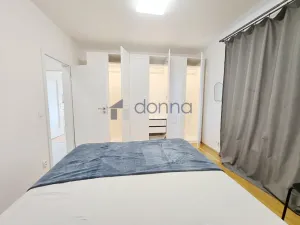 Pronájem bytu 2+kk, Praha, Nekvasilova, 62 m2