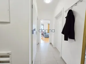 Pronájem bytu 2+kk, Praha, Nekvasilova, 62 m2