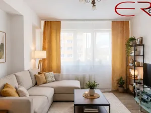 Pronájem bytu 1+1, Liberec, Nad Školou, 33 m2