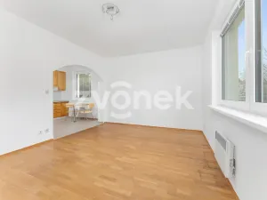 Prodej garáže, Zlín - Kudlov, Žlutá, 18 m2