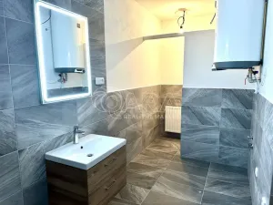 Pronájem bytu 3+1, Dřevohryzy, 85 m2