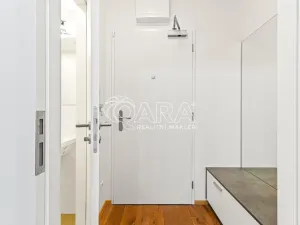 Pronájem bytu 2+kk, Praha - Vinohrady, Perucká, 41 m2