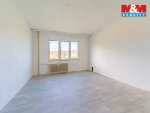Prodej bytu 3+1, Cheb, U Stadionu, 75 m2