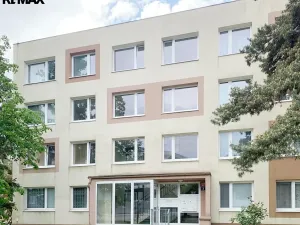 Pronájem bytu 2+kk, Praha - Motol, Weberova, 39 m2