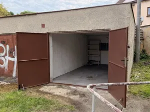 Pronájem garáže, Plzeň - Doubravka, U Panského dvora, 20 m2
