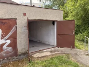 Pronájem garáže, Plzeň - Doubravka, U Panského dvora, 20 m2