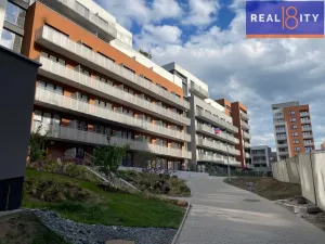 Pronájem bytu 1+kk, Praha, Gerstelova, 35 m2