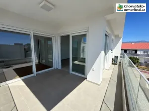 Prodej bytu 3+kk, Novalja, Chorvatsko, 68 m2