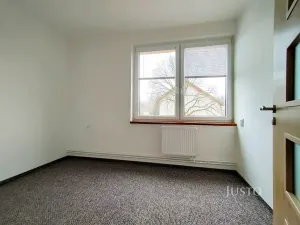 Pronájem bytu 4+1, Přeštěnice, 74 m2