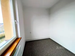 Pronájem bytu 4+1, Přeštěnice, 74 m2