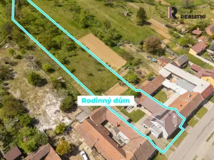 Prodej rodinného domu, Rašovice, 195 m2