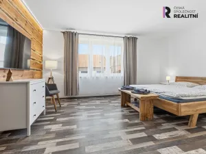 Prodej rodinného domu, Rašovice, 195 m2