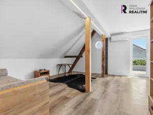 Prodej rodinného domu, Rašovice, 195 m2