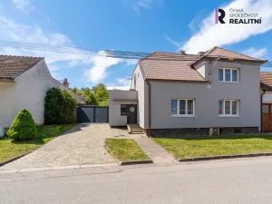 Prodej rodinného domu, Rašovice, 195 m2