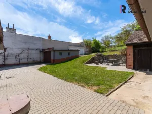Prodej rodinného domu, Rašovice, 195 m2