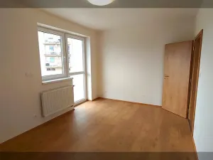 Pronájem bytu 2+kk, Trhové Sviny, Za Pilou, 47 m2