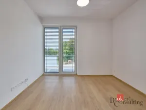 Pronájem bytu 2+kk, Holice, Pod Parkem, 46 m2