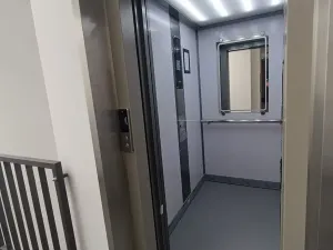 Pronájem bytu 1+kk, Praha - Uhříněves, Douchova, 30 m2