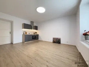 Pronájem bytu 2+kk, Olomouc, kpt. Nálepky, 39 m2