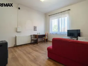 Prodej rodinného domu, Třebíč - Stařečka, Sucheniova, 200 m2