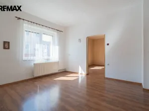 Prodej rodinného domu, Třebíč - Stařečka, Sucheniova, 200 m2