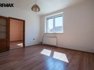 Prodej rodinného domu, Třebíč - Stařečka, Sucheniova, 200 m2