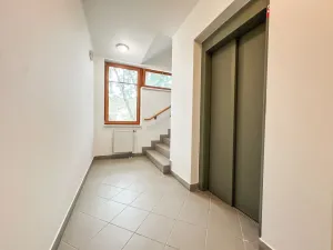 Pronájem bytu 1+kk, Praha - Záběhlice, Podle náhonu, 35 m2