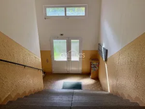 Prodej bytu 3+1, Kadaň, Komenského, 72 m2
