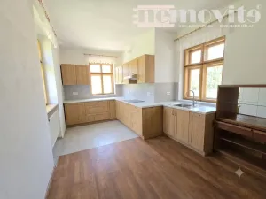Prodej zemědělské usedlosti, Klatovy - Beňovy, 2222 m2