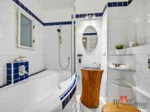 Prodej bytu 1+1, Praha - Podolí, Podolská, 39 m2