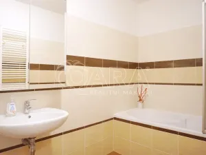 Pronájem bytu 3+kk, Praha - Háje, Jurkovičova, 78 m2