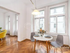 Prodej bytu 3+1, Praha - Malá Strana, Mělnická, 90 m2