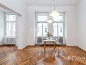 Prodej bytu 3+1, Praha - Malá Strana, Mělnická, 90 m2