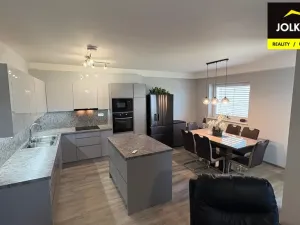 Pronájem bytu 4+kk, Opava, Kačírkova, 111 m2
