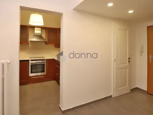 Pronájem bytu 3+kk, Praha, Jagellonská, 95 m2