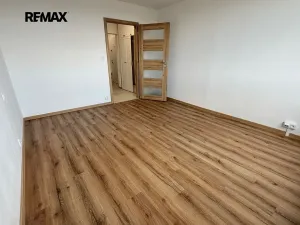 Pronájem bytu 3+kk, Praha - Strašnice, Gutova, 67 m2