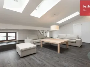 Pronájem bytu 2+kk, Opava, Mezi Trhy, 122 m2