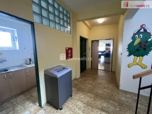 Pronájem kanceláře, Bruntál, Fügnerova, 81 m2