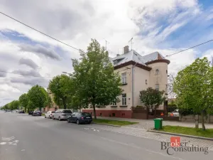 Prodej bytu 4+1, Krnov - Pod Bezručovým vrchem, Mikulášská, 153 m2