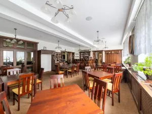 Prodej apartmánu, Doksy, Komenského, 426 m2