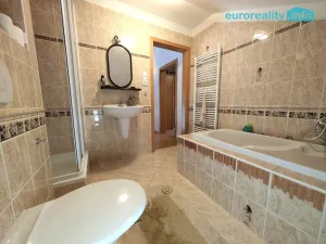 Pronájem rodinného domu, Troskovice - Jivina, 160 m2