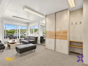 Prodej obchodního prostoru, Biskupice, 4600 m2